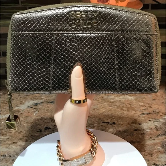 See By Chloe Metallic Leather Zip Around Wallet 🤩❤️‍🔥
